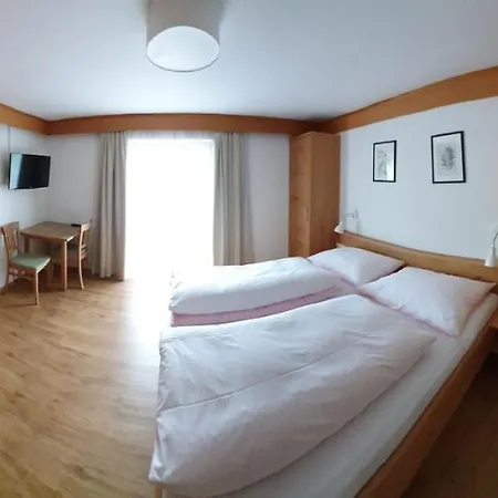 Schnaitl 住宿加早餐酒店